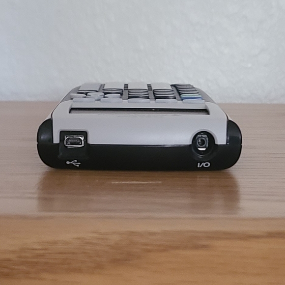 TI-84 Plus Silver Edition Graphing Calculator - Picture 7 of 17